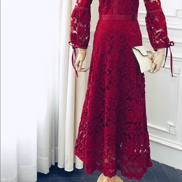 Red dress - Picture 2 of 4